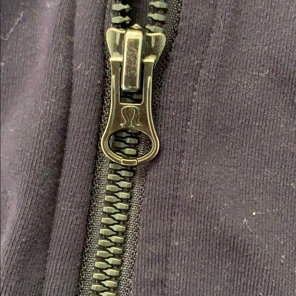 Lululemon jacket - Picture 4 of 8